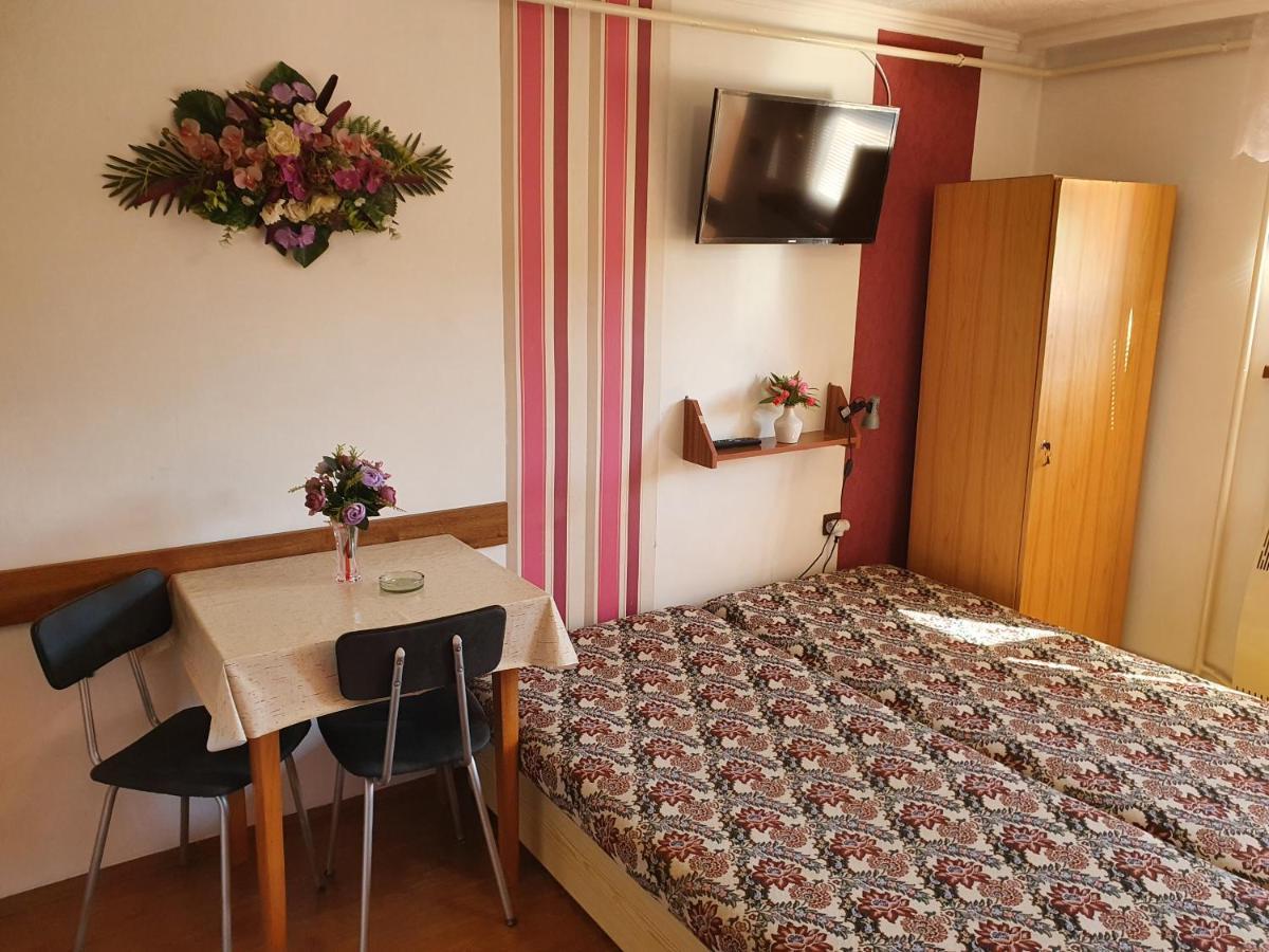 Privat U Jozefa Foeldesa Apartment Velky Meder Ngoại thất bức ảnh