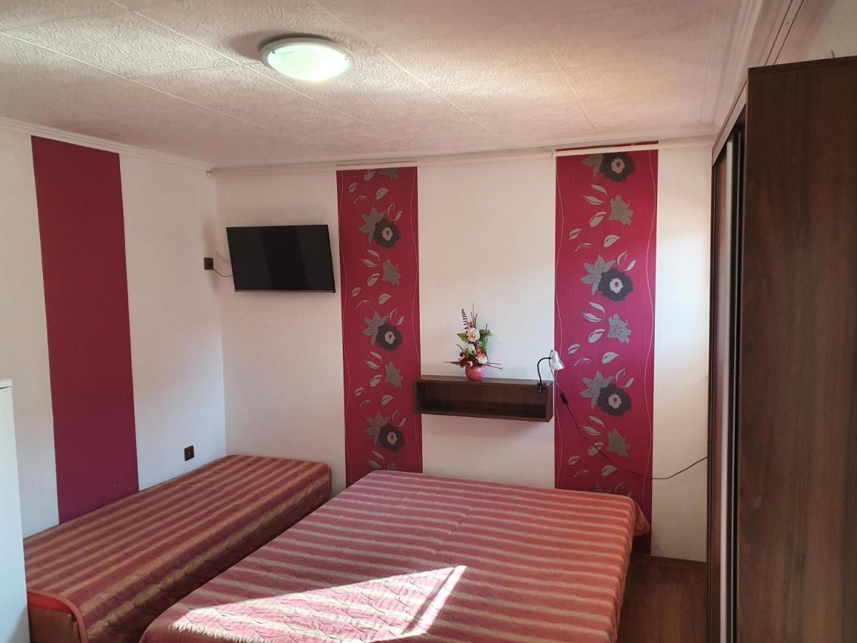 Privat U Jozefa Foeldesa Apartment Velky Meder Ngoại thất bức ảnh