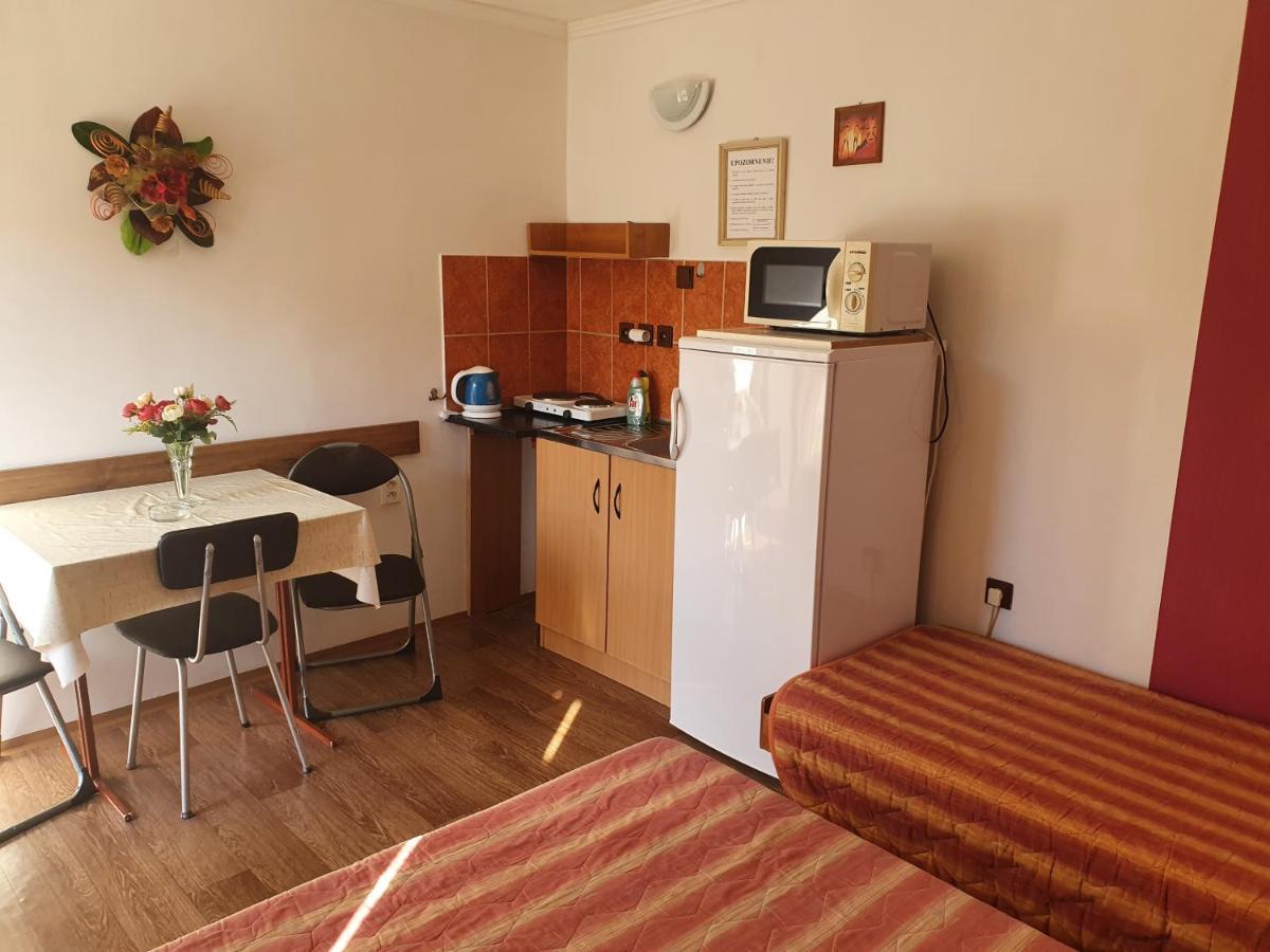 Privat U Jozefa Foeldesa Apartment Velky Meder Ngoại thất bức ảnh