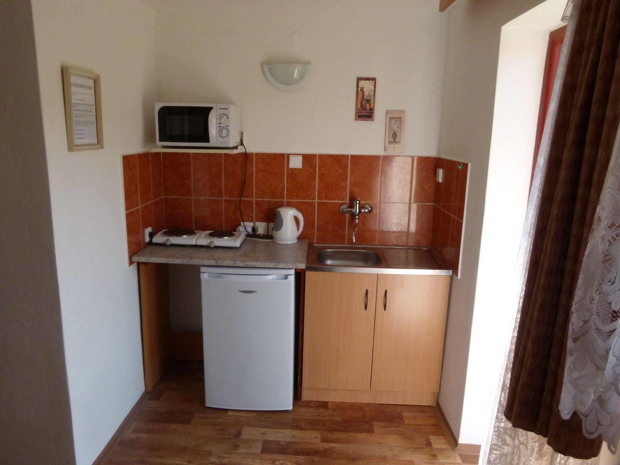 Privat U Jozefa Foeldesa Apartment Velky Meder Ngoại thất bức ảnh